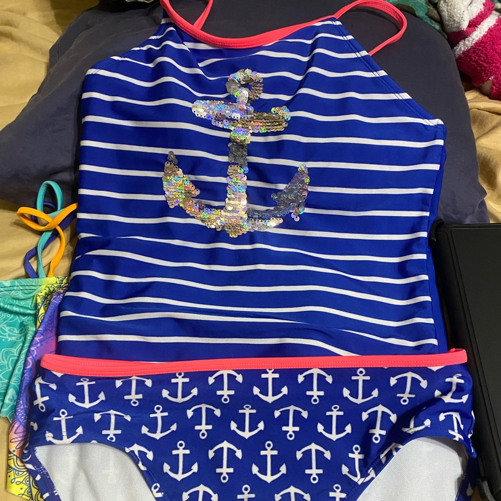 Girls swimming suit